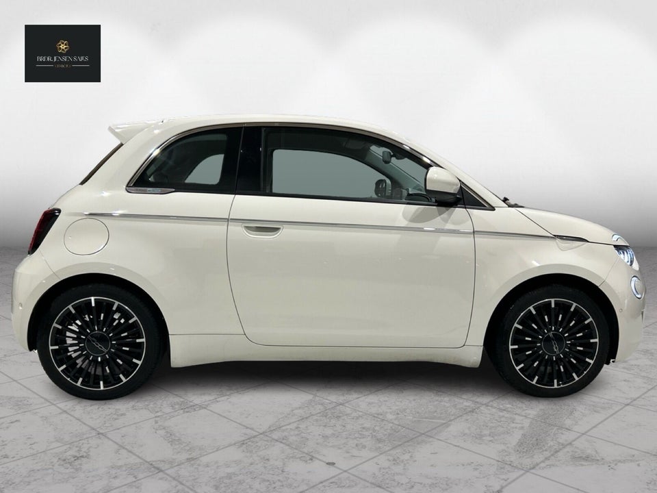 Fiat 500e 42 la Prima by Bocelli 3d