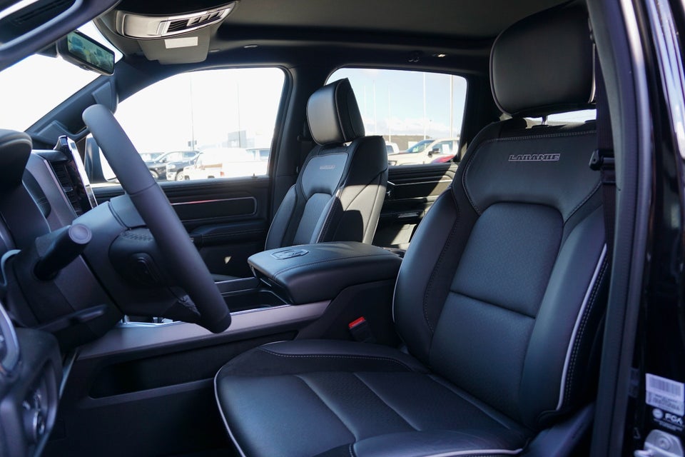 Dodge RAM 1500 3,0 Laramie Premium Night aut. 4d