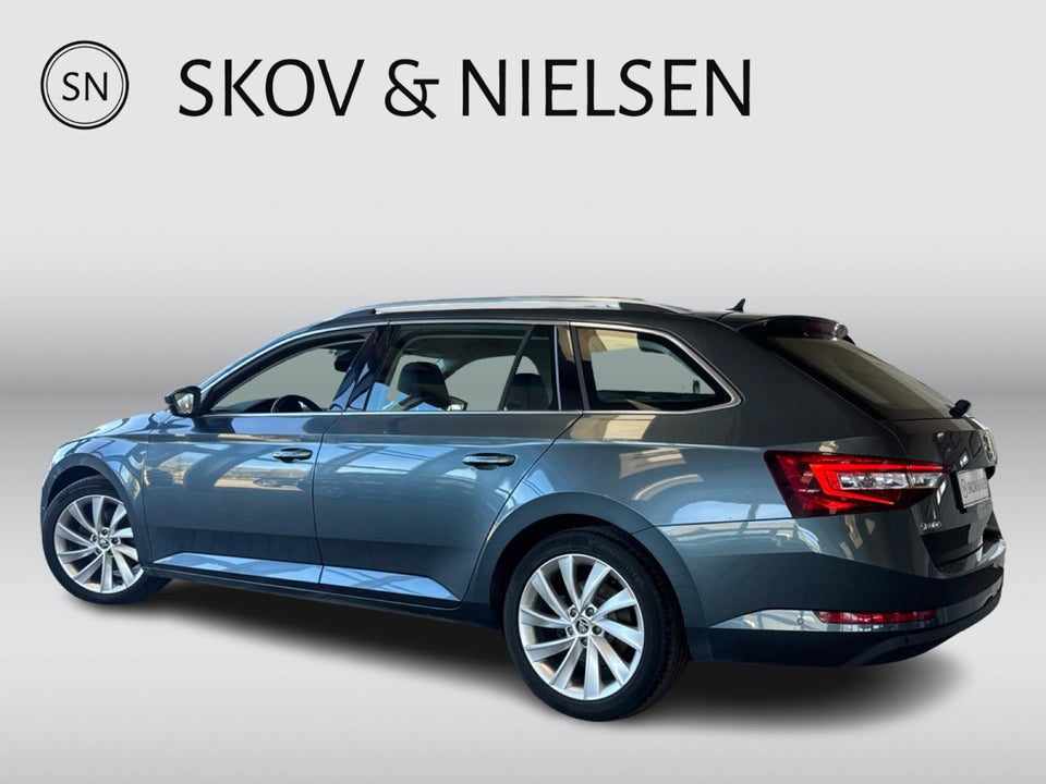 Skoda Superb 2,0 TDi 150 Style Combi DSG 5d