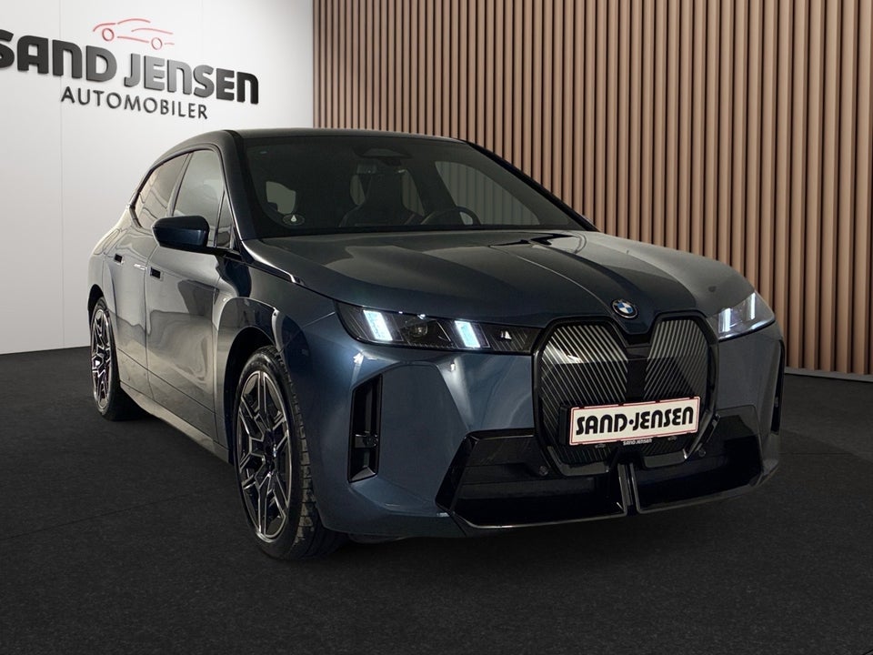 BMW iX xDrive45 M-Sport 5d
