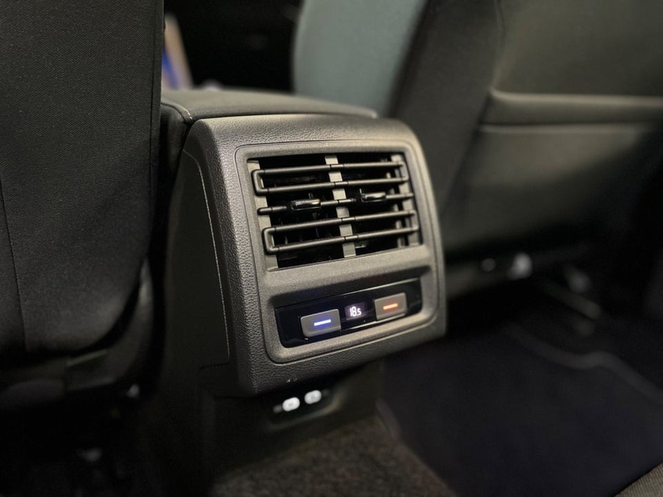 VW Golf VIII 1,4 eHybrid DSG 5d