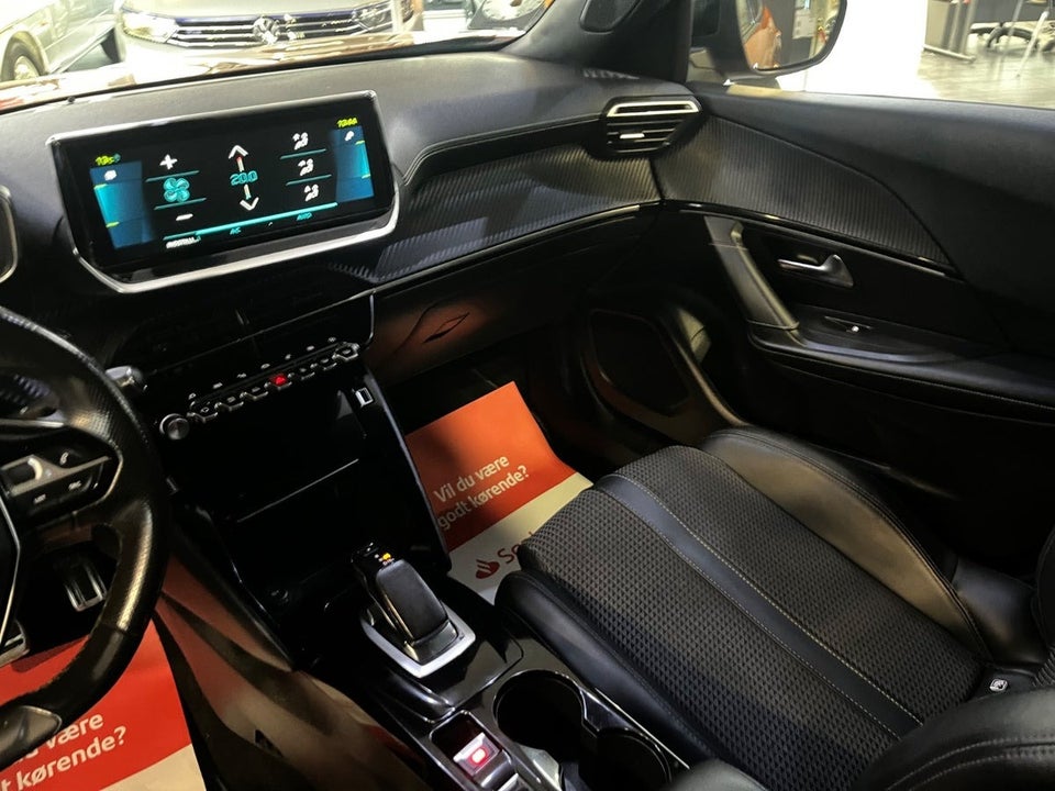 Peugeot e-2008 50 GT 5d