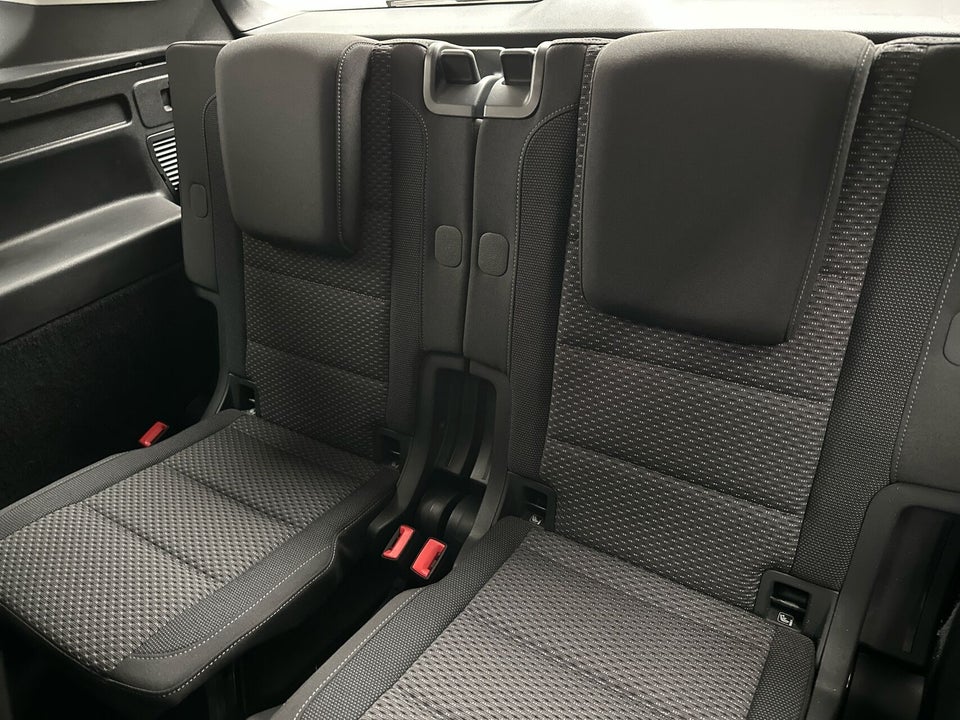 VW Touran 1,5 TSi 150 Comfortline Family DSG 7prs 5d