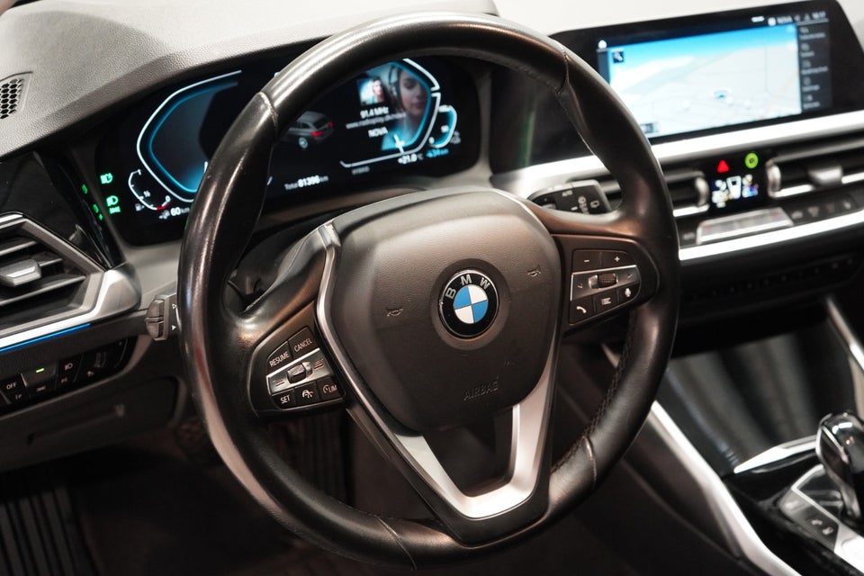 BMW 330e 2,0 Touring Sport Line aut. 5d