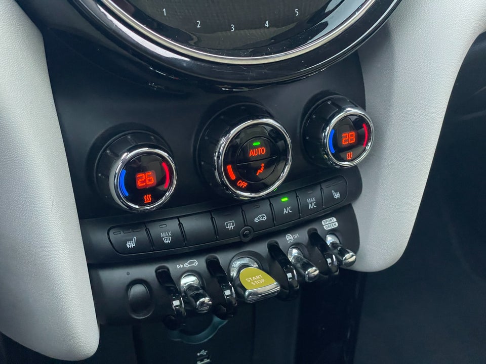 MINI Cooper SE Maximise 3d