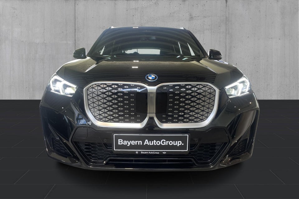 BMW iX1 xDrive30 M-Sport 5d