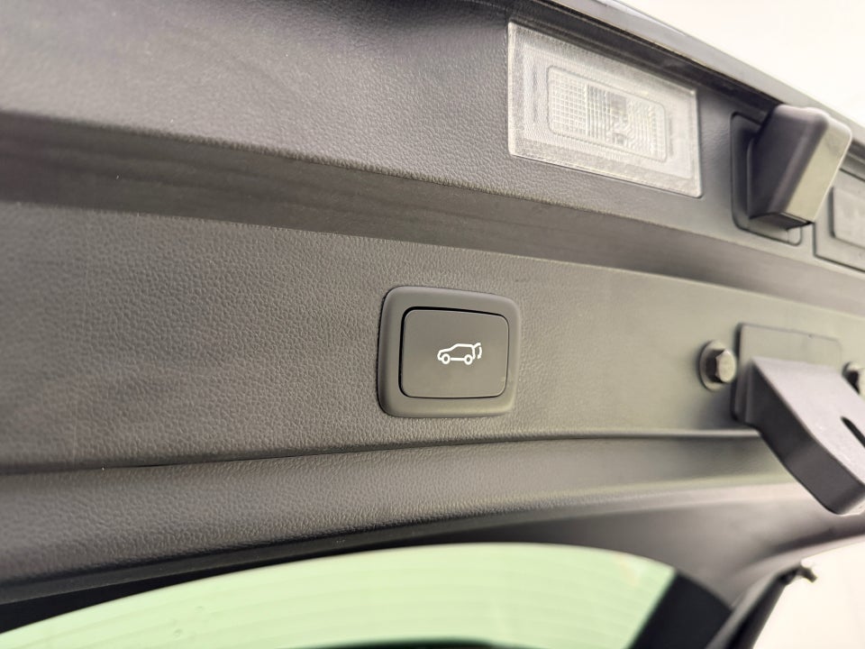 MG Marvel R Performance 5d