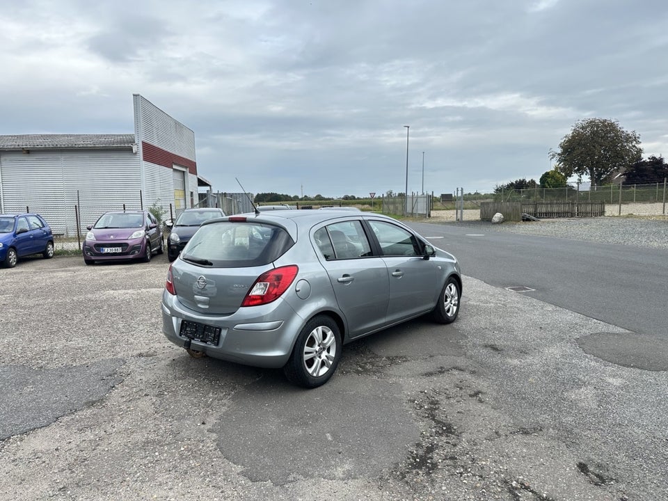 Opel Corsa 1,3 CDTi 95 Cosmo eco 5d