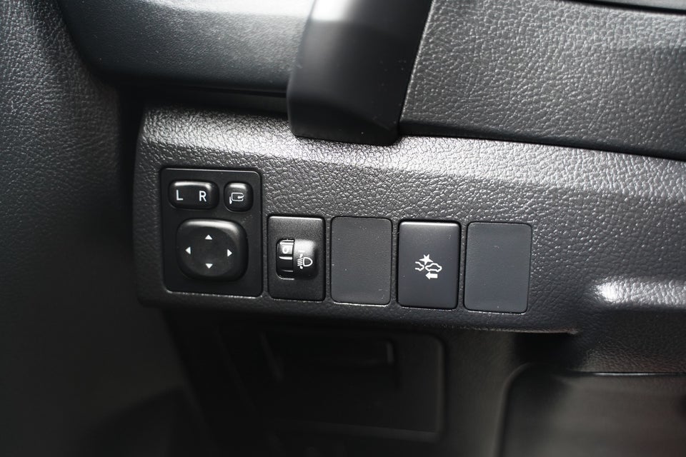 Toyota Auris 1,8 Hybrid H2 CVT 5d