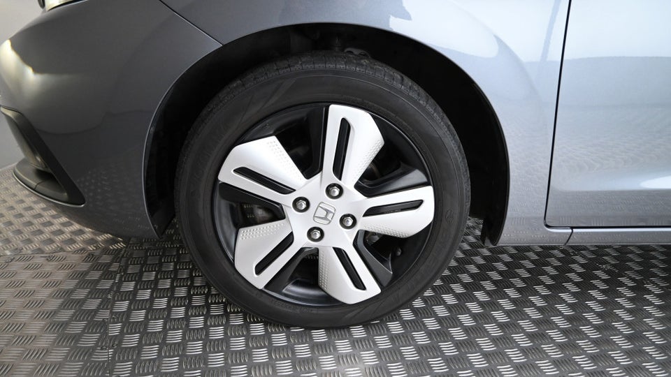 Honda Jazz 1,5 i-MMD Executive eCVT 5d