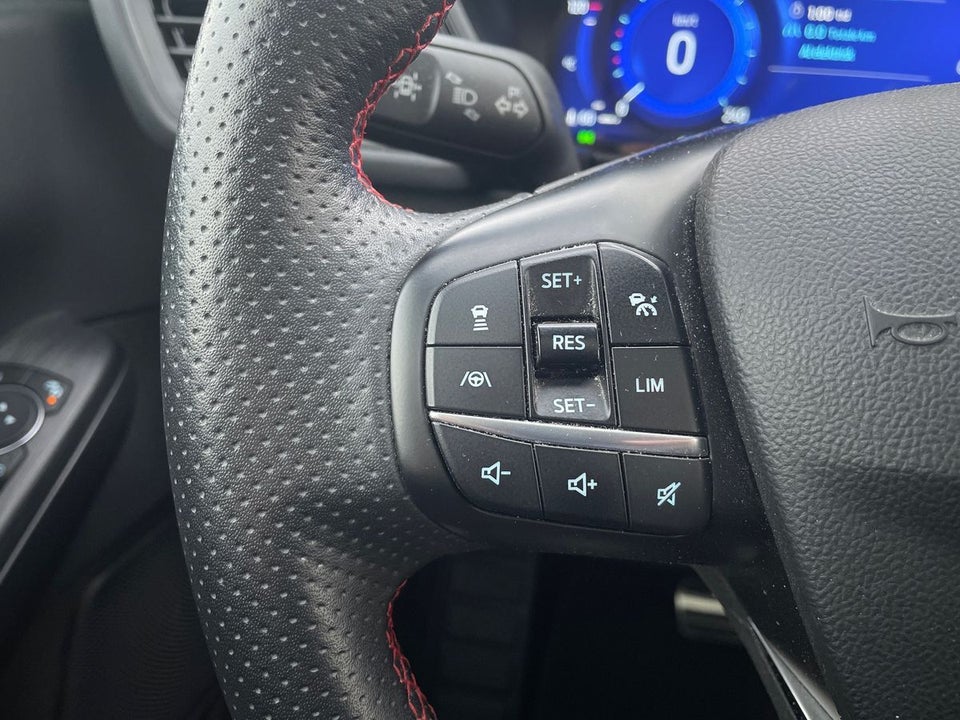 Ford Kuga 2,5 PHEV ST-Line X CVT 5d