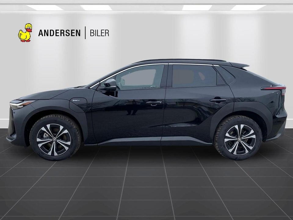 Toyota bZ4X Executive 5d