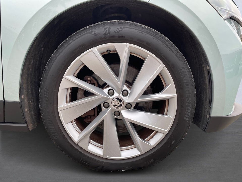 Skoda Enyaq 80 iV Suite 5d