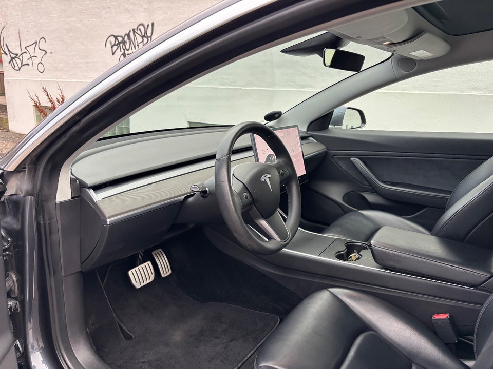 Tesla Model 3 Performance AWD 4d