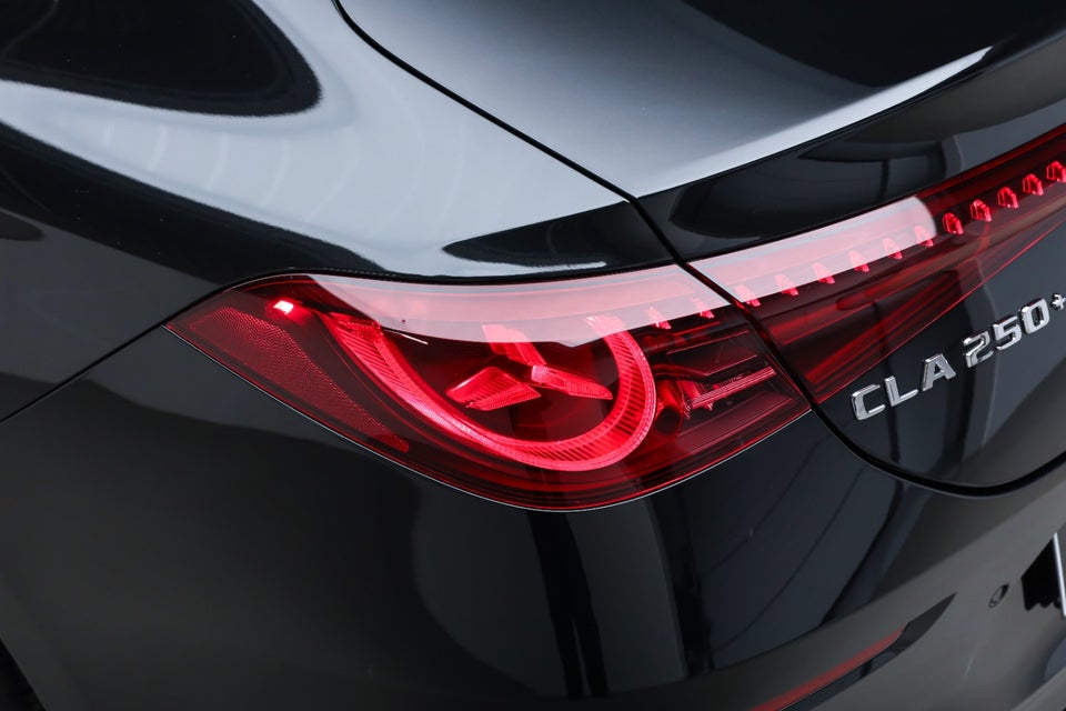 Mercedes CLA250+ EQ Progressive Advance Plus 4d