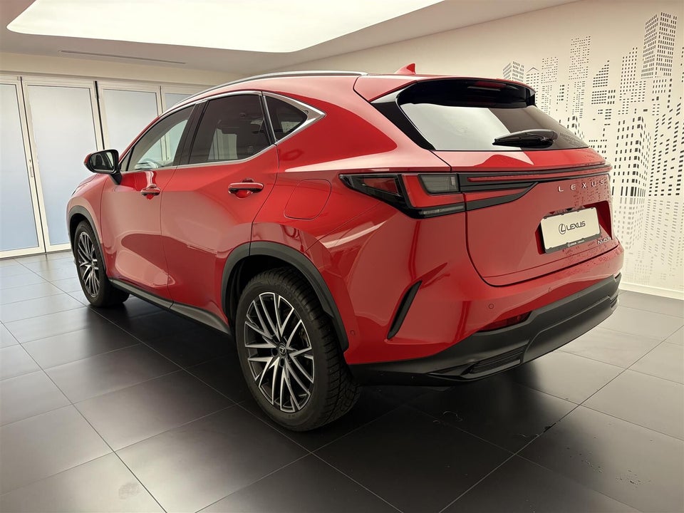 Lexus NX450h+ 2,5 Luxury aut. AWD 5d