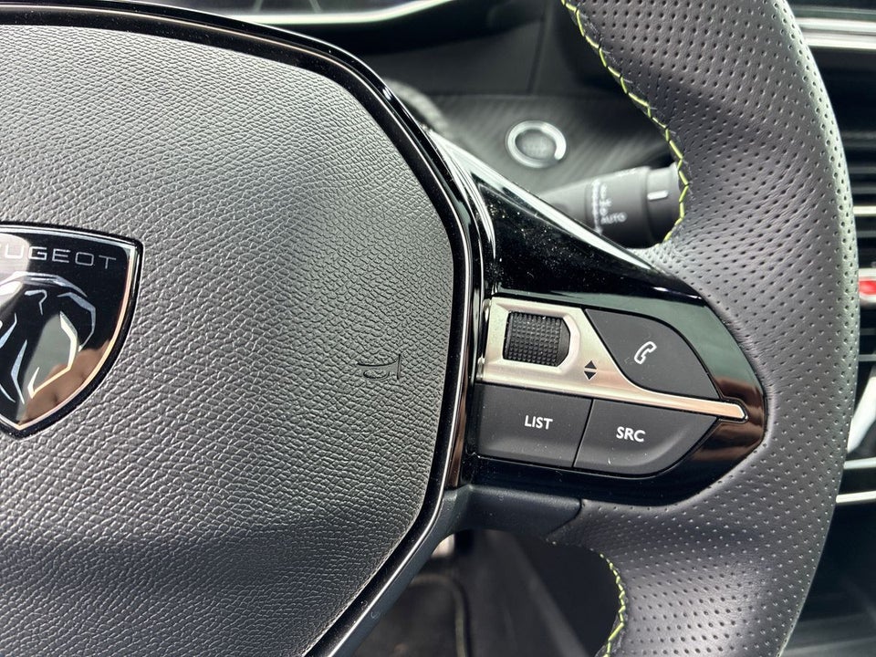 Peugeot e-208 54 GT Pack 5d