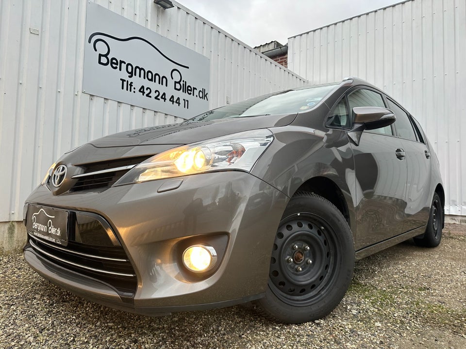 Toyota Verso 1,8 VVT-i T2 Premium 5d