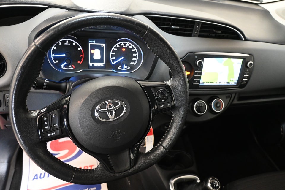 Toyota Yaris 1,0 VVT-i T2 5d