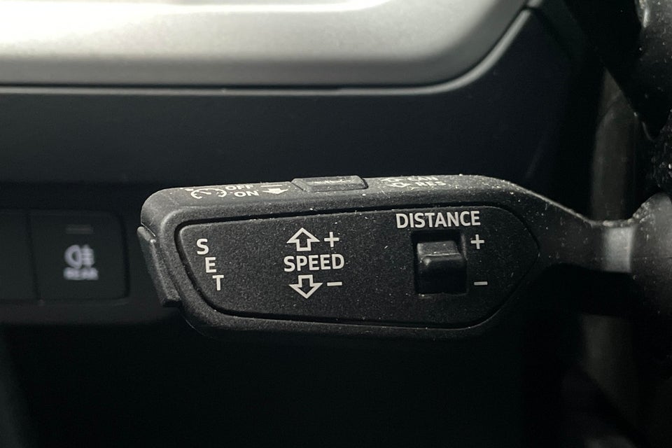 Audi Q4 e-tron 40 Attitude 5d