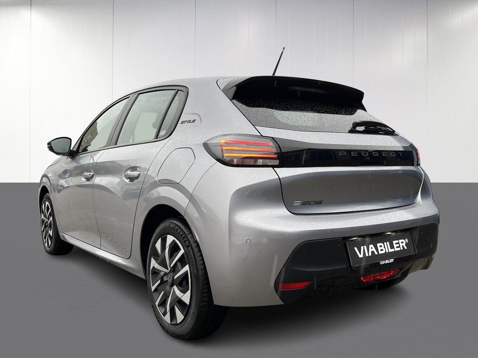 Peugeot e-208 50 Style 5d