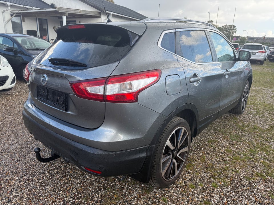 Nissan Qashqai 1,2 Dig-T 115 Tekna 5d