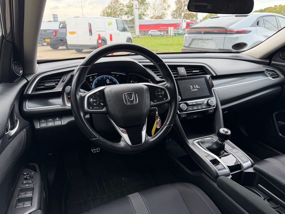 Honda Civic 1,5 VTEC Turbo Elegance 4d