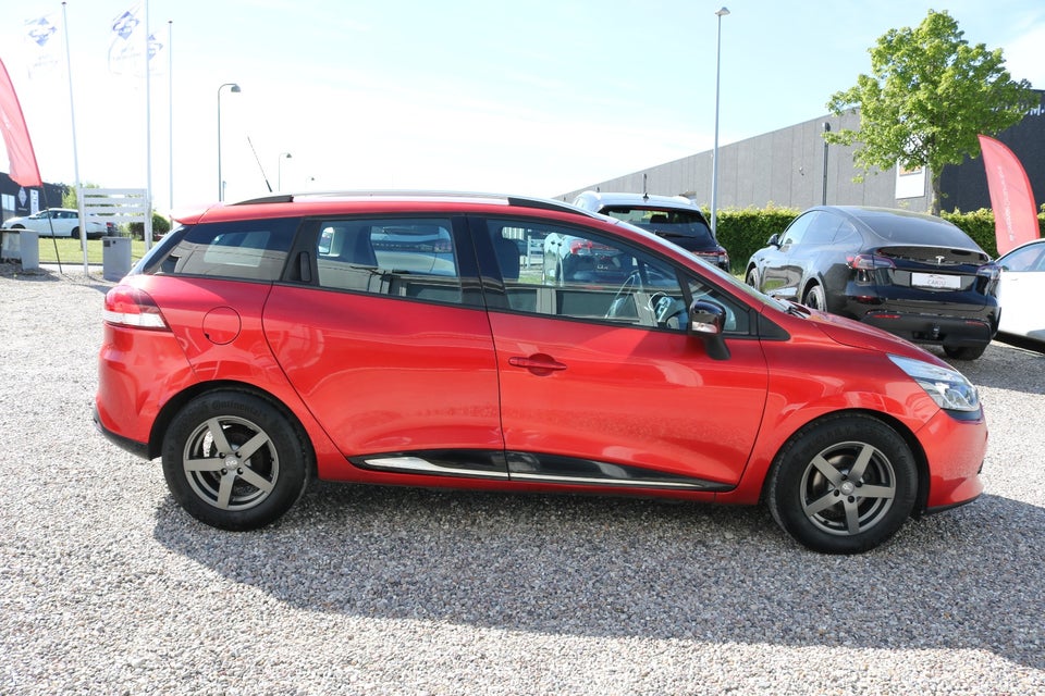 Renault Clio IV 1,5 dCi 75 Authentique Sport Tourer 5d