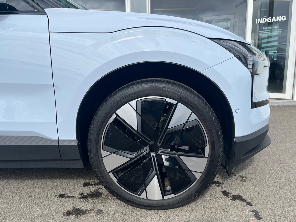 Volvo EX30 Extended Range Ultra 5d