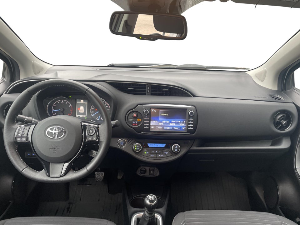 Toyota Yaris 1,5 VVT-iE T3 Smart 5d