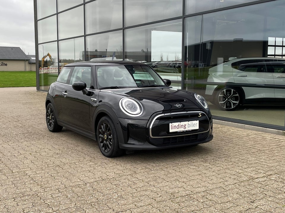 MINI Cooper SE Classic Trim 3d