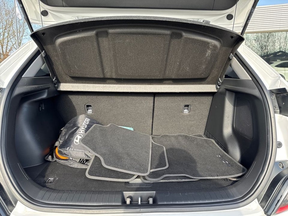 Hyundai Kona 64 EV Advanced 5d