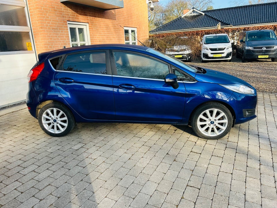 Ford Fiesta 1,1 Titanium Van 5d