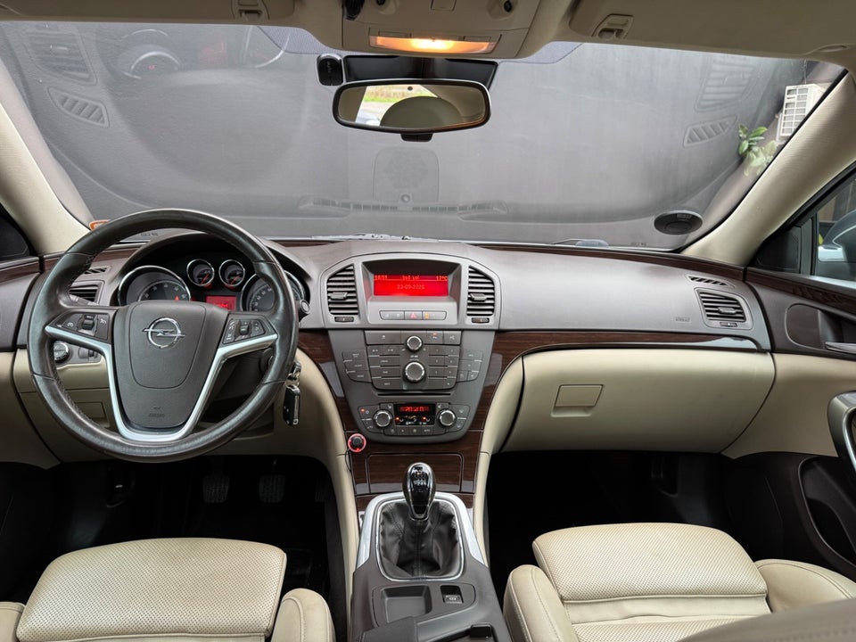 Opel Insignia 1,6 T 180 Cosmo 5d