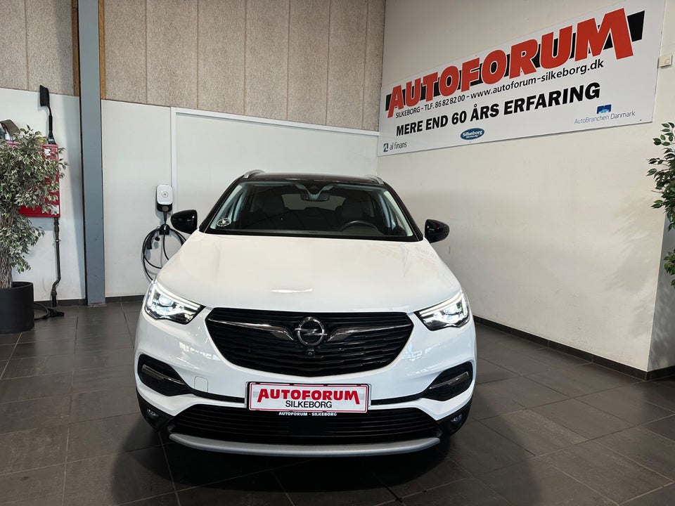 Opel Grandland X 1,6 Hybrid Ultimate aut. 5d