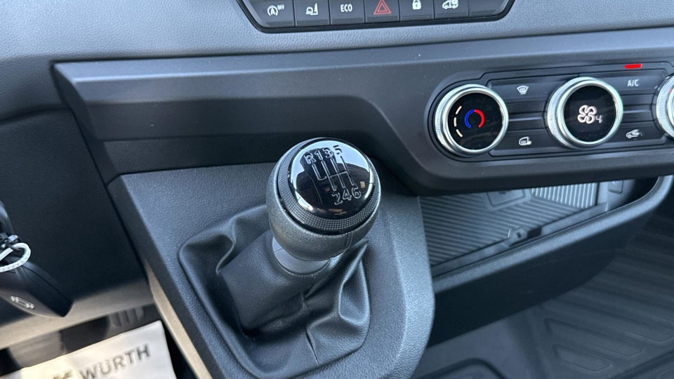 Renault Master V T33 2,0 dCi 150 L2H2 Kassevogn Tekno