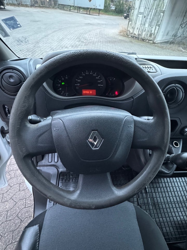 Renault Master III T33 2,3 dCi 125 L2H2 Kassevogn 5d