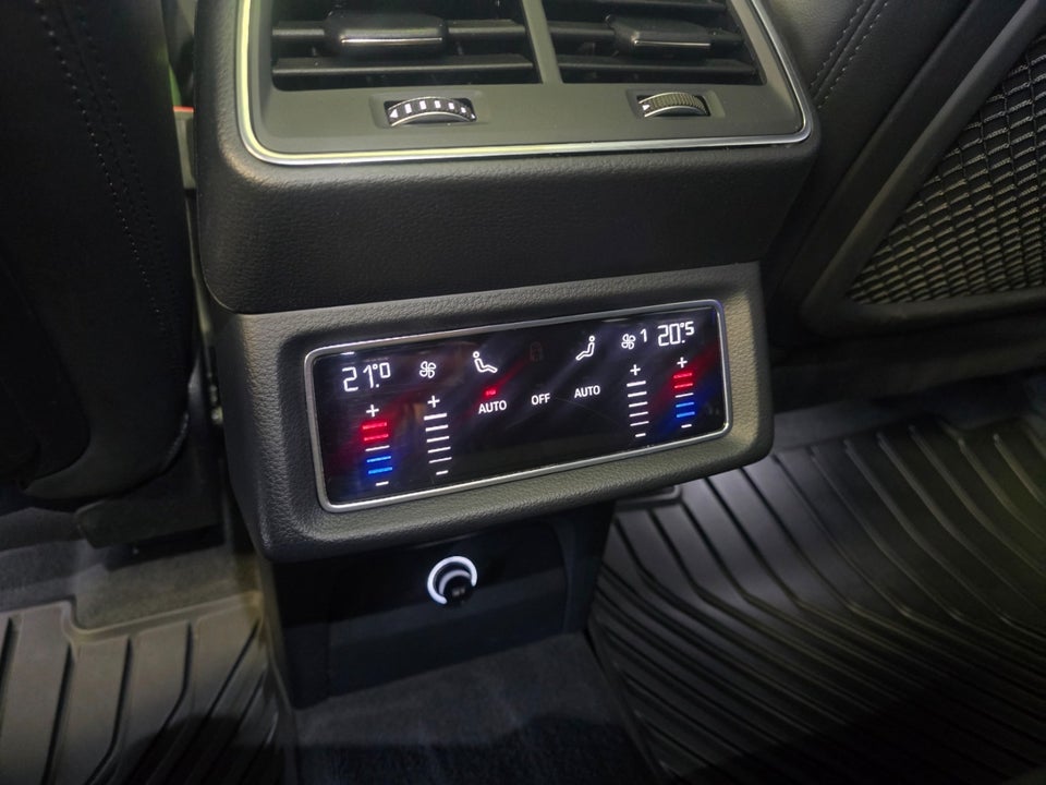 Audi e-tron 55 Advanced quattro 5d