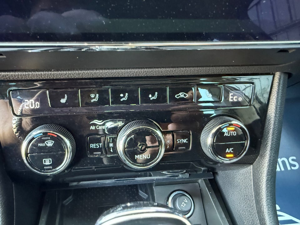 Skoda Superb 1,4 TSi iV Plus Combi DSG 5d