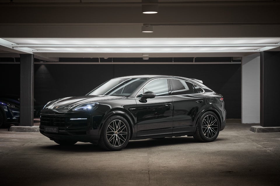 Porsche Cayenne 3,0 E-Hybrid Coupé Tiptr. 5d