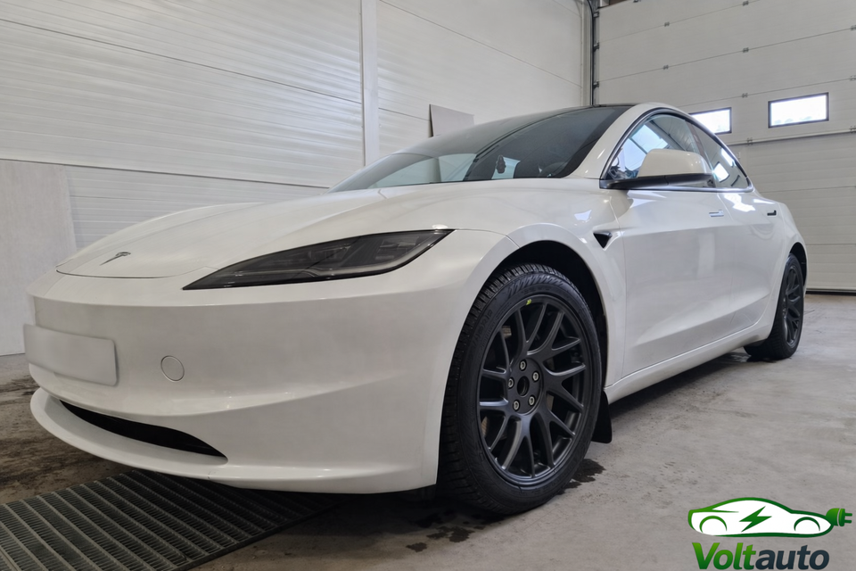 Tesla Model 3 RWD 4d