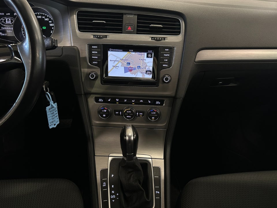 VW Golf VII 2,0 TDi 150 Comfortline DSG BMT 5d