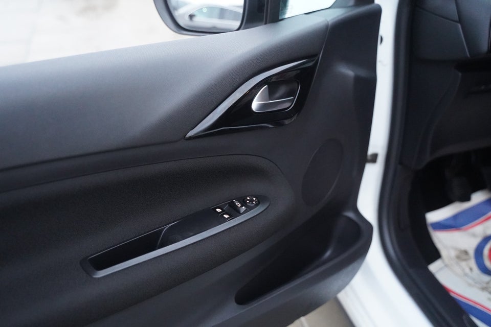 DS DS 3 1,6 BlueHDi 100 Sport 3d