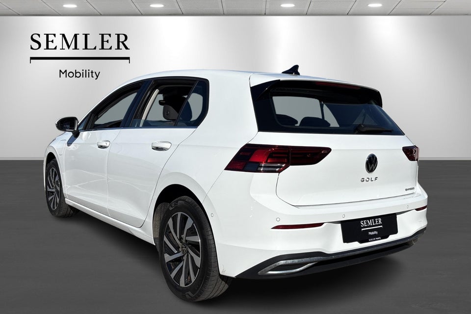 VW Golf VIII 1,4 eHybrid DSG 5d
