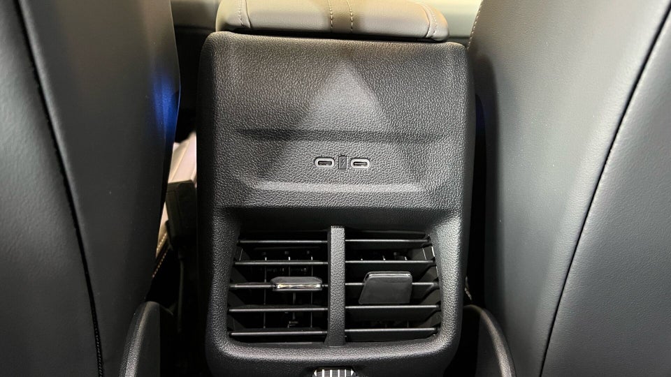 Ford Explorer 79 Premium Extended Range AWD 5d