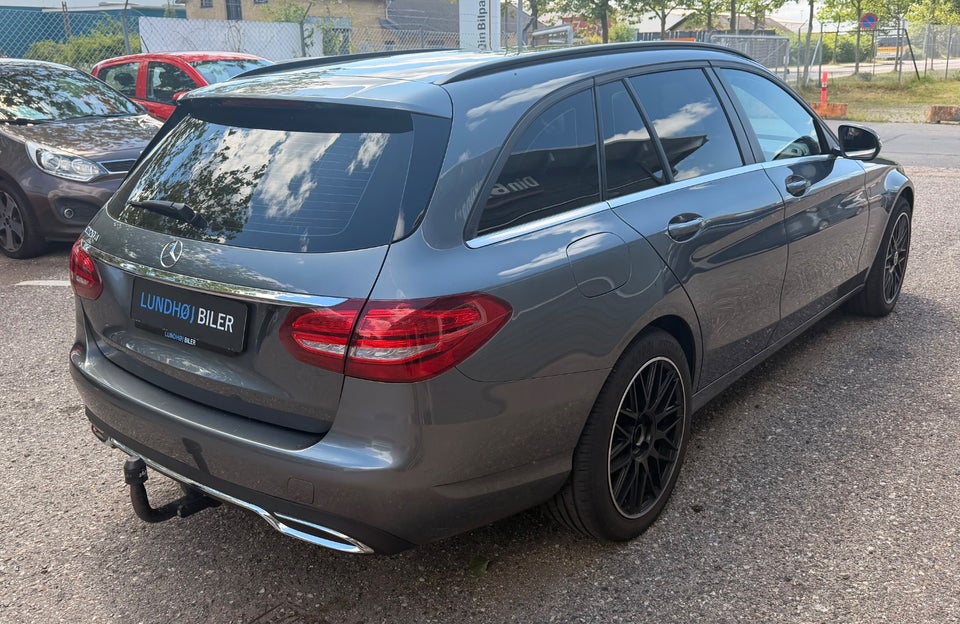 Mercedes C220 d 2,2 Avantgarde stc. aut. 5d