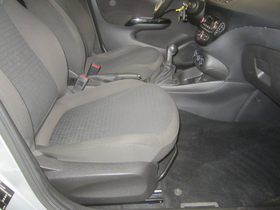 Opel Corsa 1,4 16V Enjoy 5d