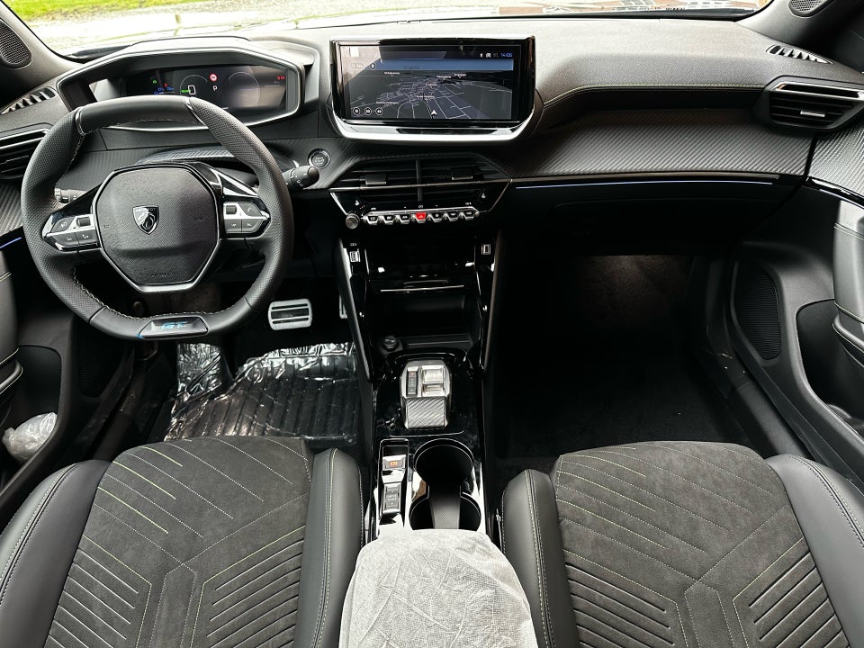 Peugeot e-2008 54 GT 5d