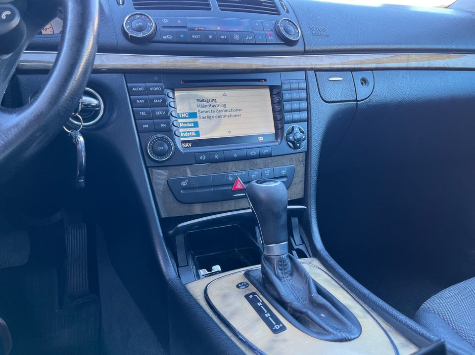 Mercedes E320 3,0 CDi Avantgarde stc. aut. 7prs 5d