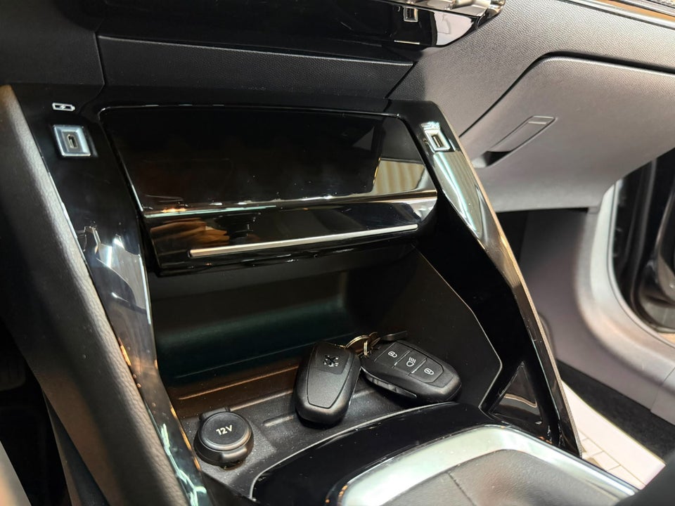 Peugeot 208 1,5 BlueHDi 100 Allure Sky 5d